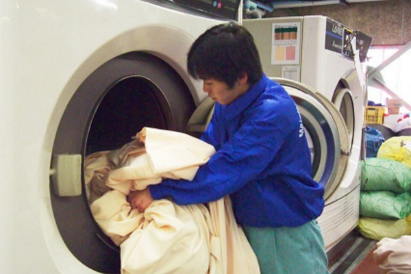 Lưu ý khi giặt rèm cửa bằng máy giặt