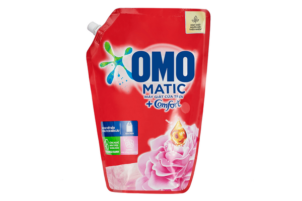 Nước giặt Omo giúp tẩy sạch vết bẩn hiệu quả